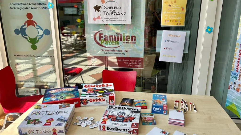 Spiele für Toleranz mit der Stiftung Spiel des Jahres beim Sommerfest des Freiwilligenzentrums in Alsdorf